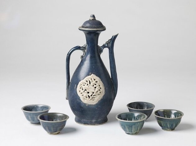 Cobalt Blue Ewer with Reticulated Parrot Plaque and Five Cups, Vietnam
