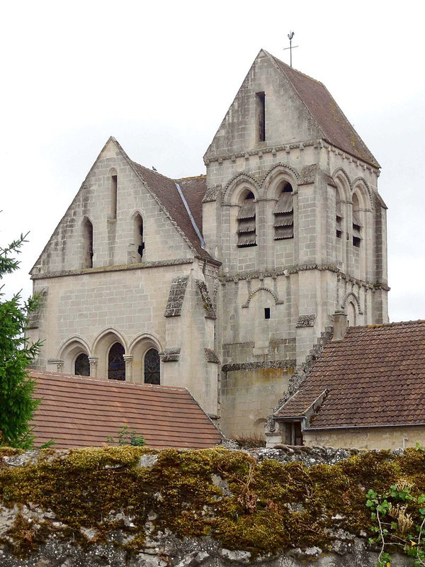 Vez_(60),_église_Saint-Martin-et-Saint-Léonard,_vue_depuis_le_nord-est_1