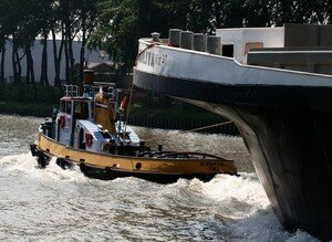 0706_bateau_chinois_remorquage_rijn_kanaal__2__4_1