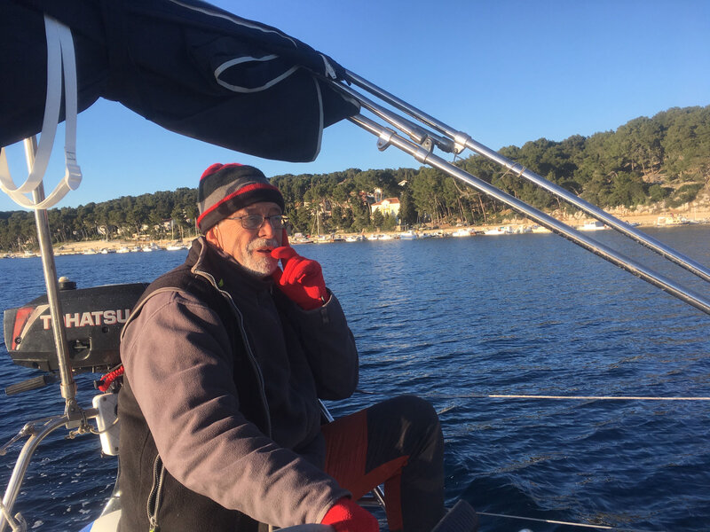 Claude à la barre, arrivée à Mali Losinj, dimanche 15 mars 2020