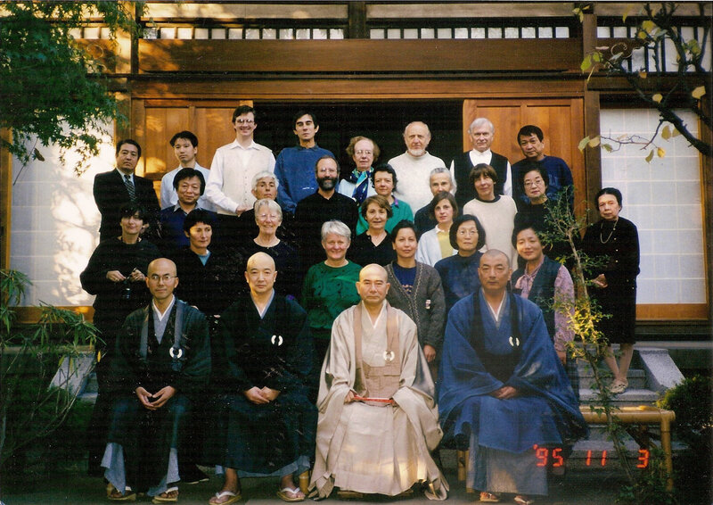 1995-11 01b
