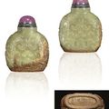 A very rare and important russet ans yelloxwish-gren jade snuff bottle. Imperial, probably <b>Palace</b> <b>Workshops</b>, <b>Beijing</b>, Qianlong 