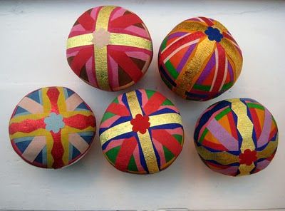 surpriseball_poppytalk