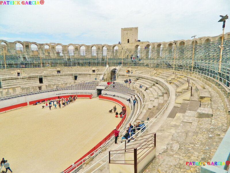 ARLES ARENES VUE DU CIRQUE 3627 copie