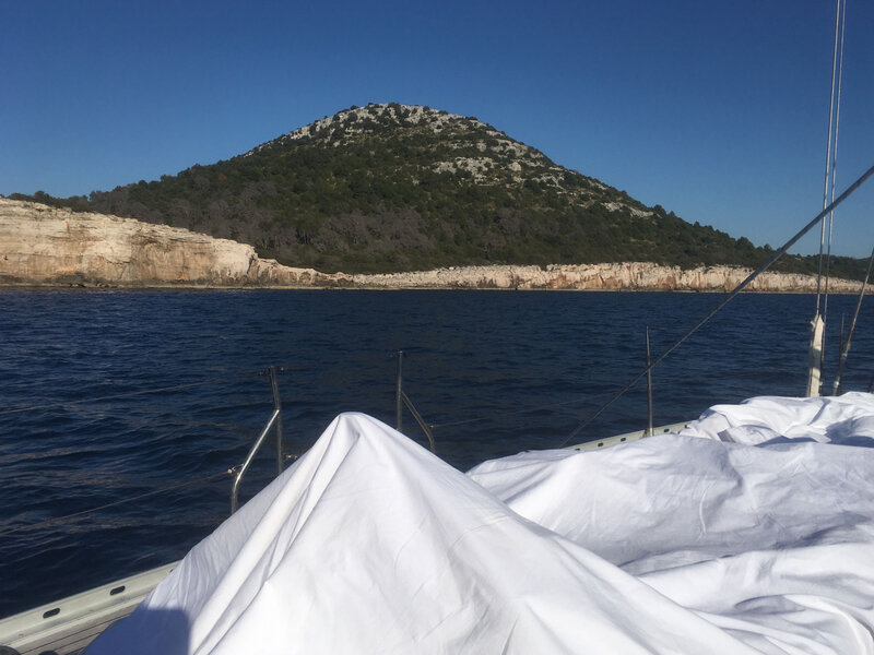 Dugi Otok, Uvala Lojisce et le sommet coté 84 m