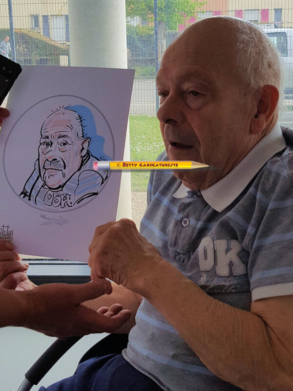 animation caricaturiste hopital ehpad maison retraite medicalisee art-therapie artherapie caricatures personnes agees 0658265891 (22)