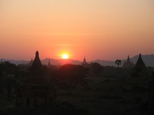 Bagan_temples_9