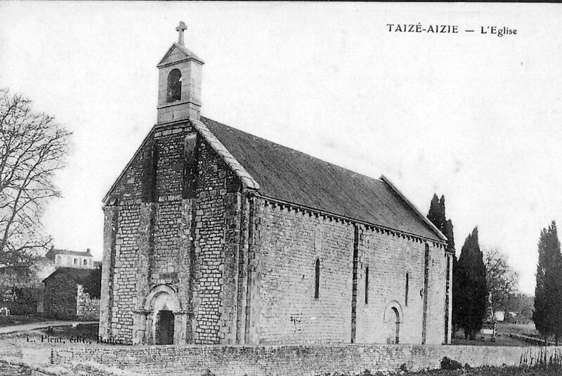 Taizé-Aizie église z