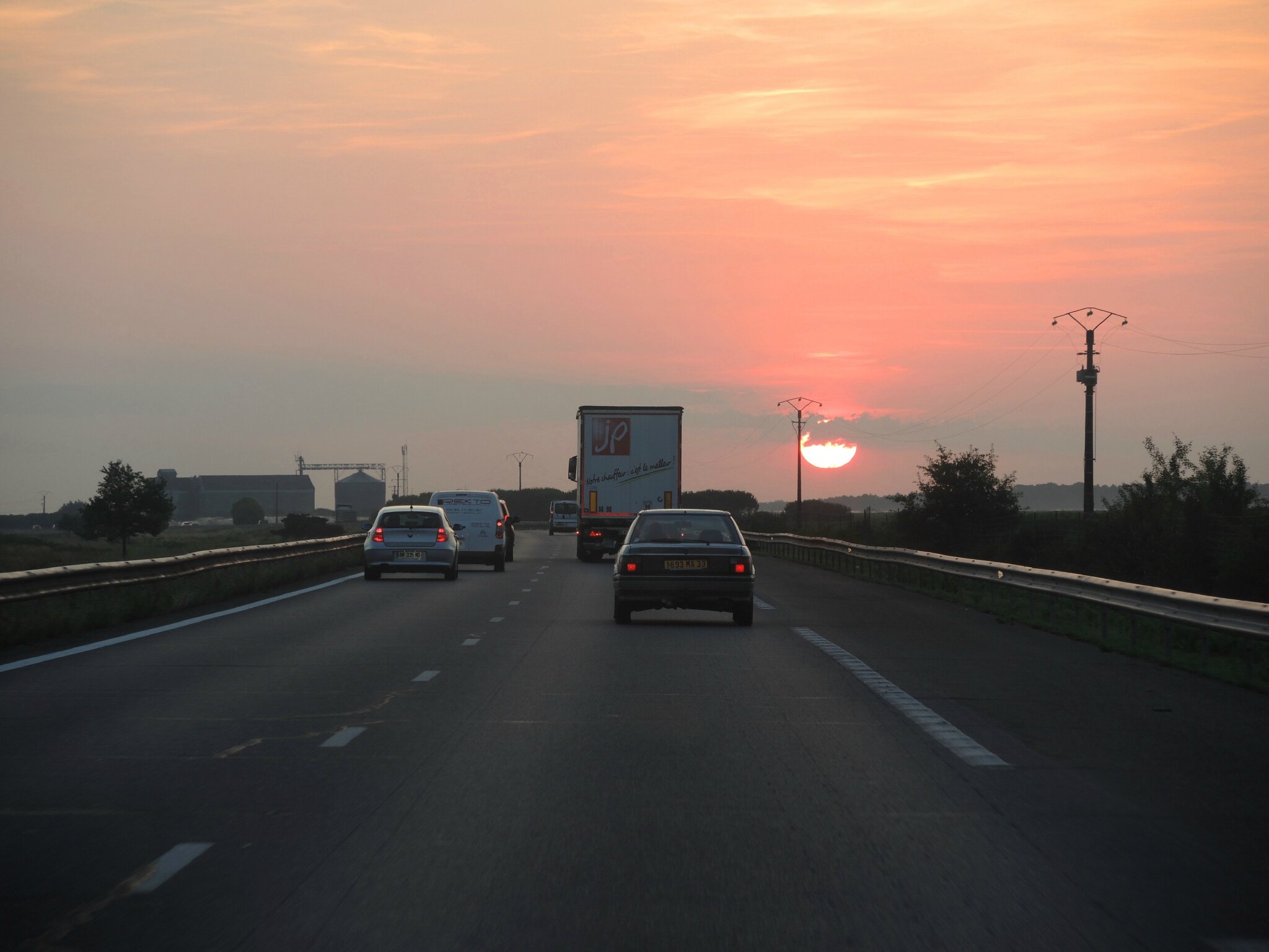 Aquitaine, lever de soleil sur A63 (33)