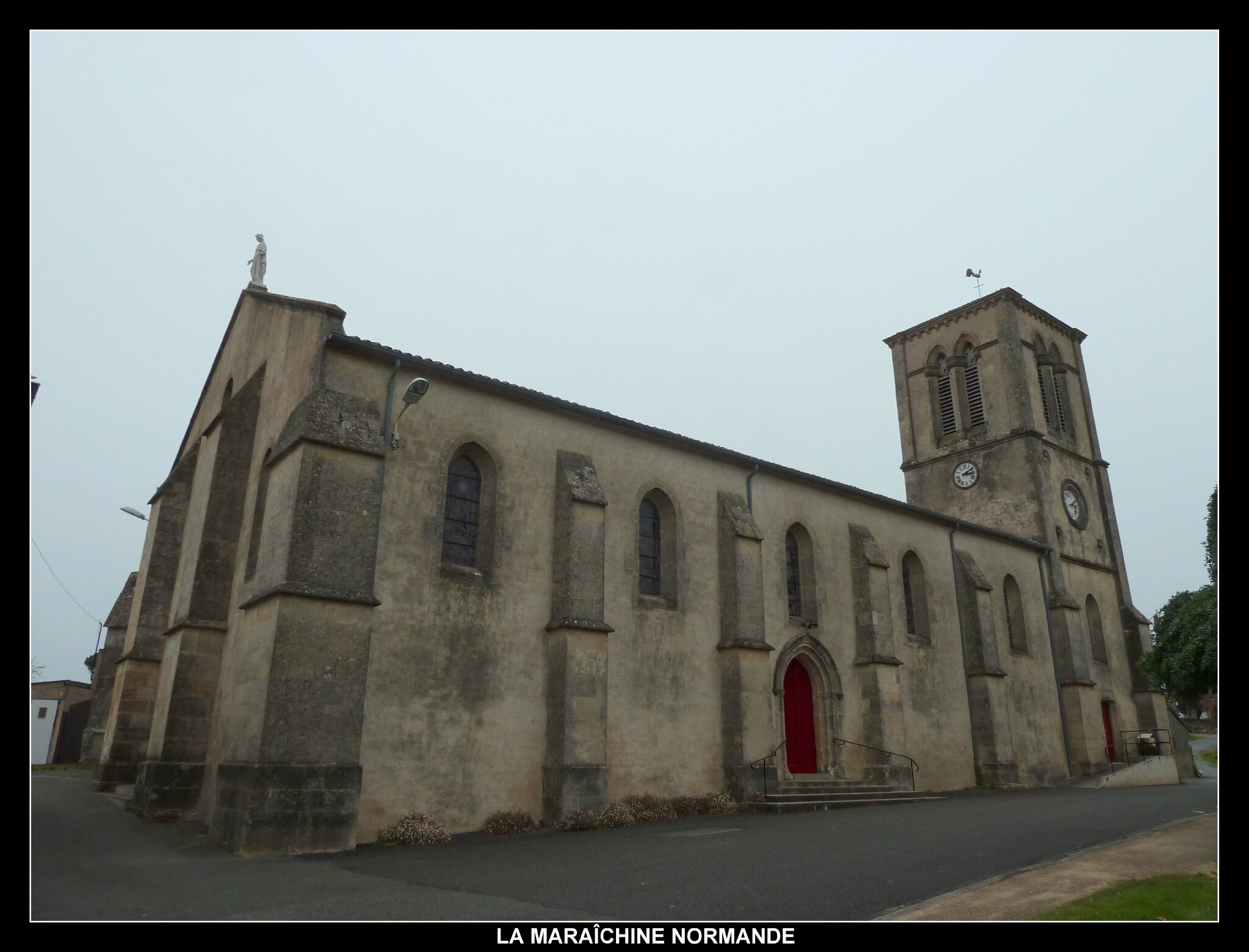 ANTIGNY (85) L'ÉGLISE La Maraîchine Normande