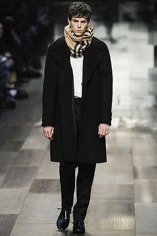 Milan Fall 2009 Men Burberry Prorsum Alain.R.Truong