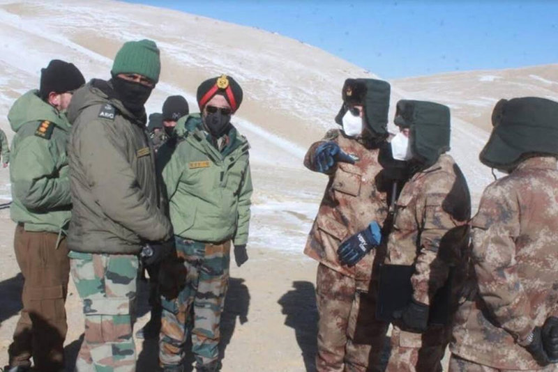 Indian-and-Chinese-forces-during-a-meet-near-the-Indo-Tibetan-border-PhotoIndian-Army