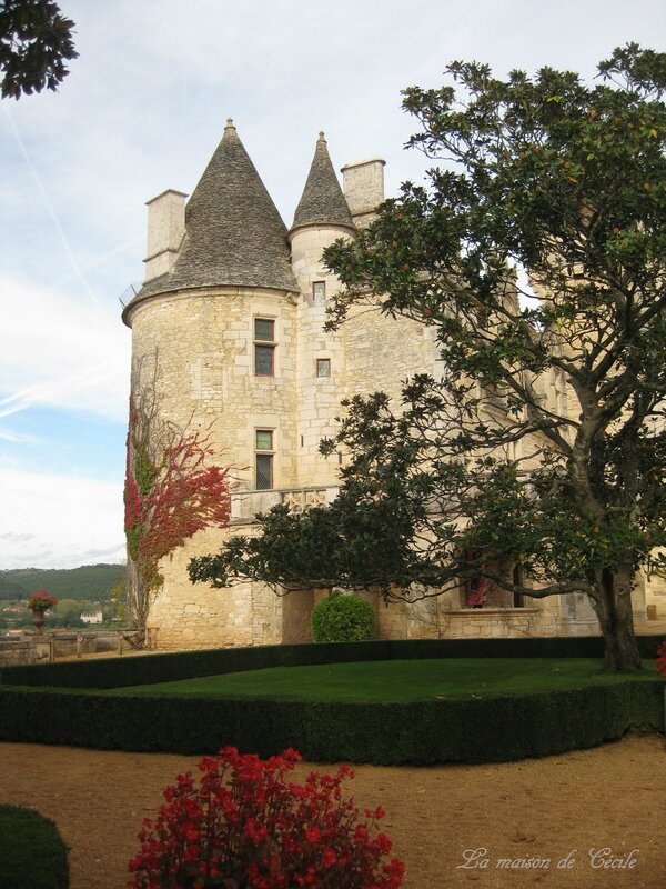 Les Milandes1
