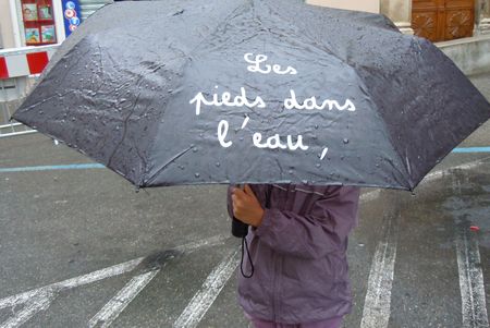 Sous la pluie 1