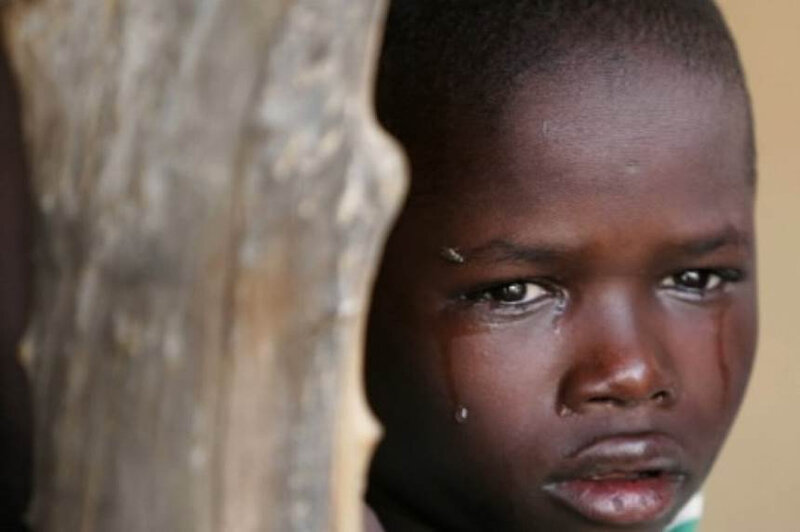enfant-afrique-pleure
