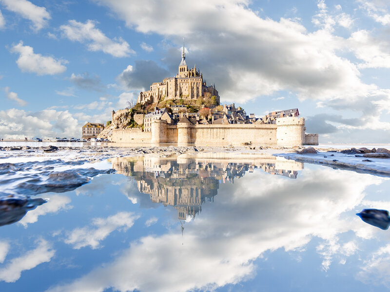 Castles_Fortress_France_Mont_Saint-Michel_Normandy_526138_2048x1536