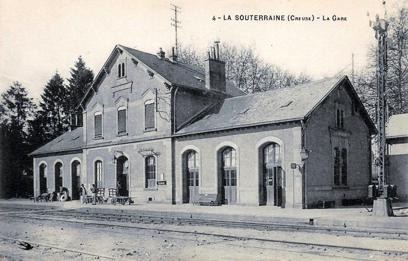 la souterrain-gare creuse