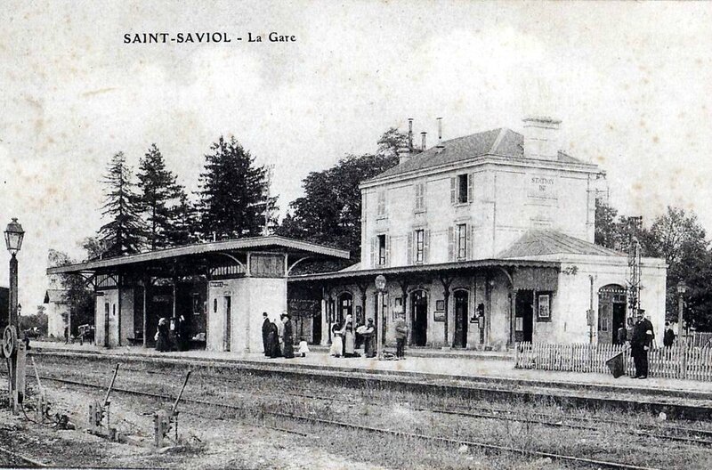 1915-10-07Saint-Saviol gare