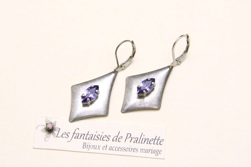 bijoux-mariage-intemporels-boucles-d-oreilles-argentée-veillie-et-navette-swarovski
