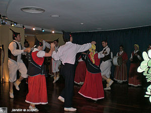 9092_Folklore_mad_rien