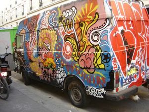 graffiti-camion-rue-des-boulets1