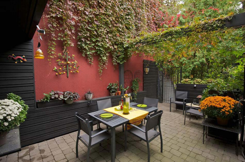 peindre-mur-patio-deco-terrasse