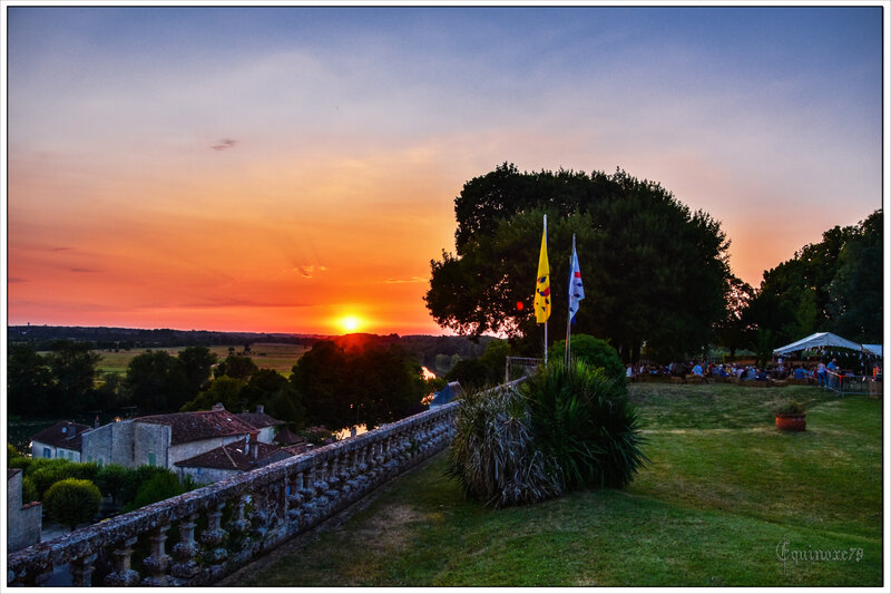 Taillebourg le Château vue sur la Charente