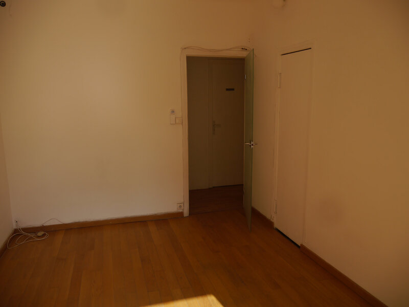 P1000560