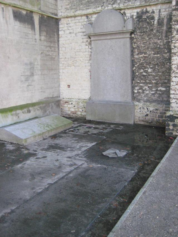20: Tombe de la famille Van Ertborn à l'église Notre-Dame de Hoboken
