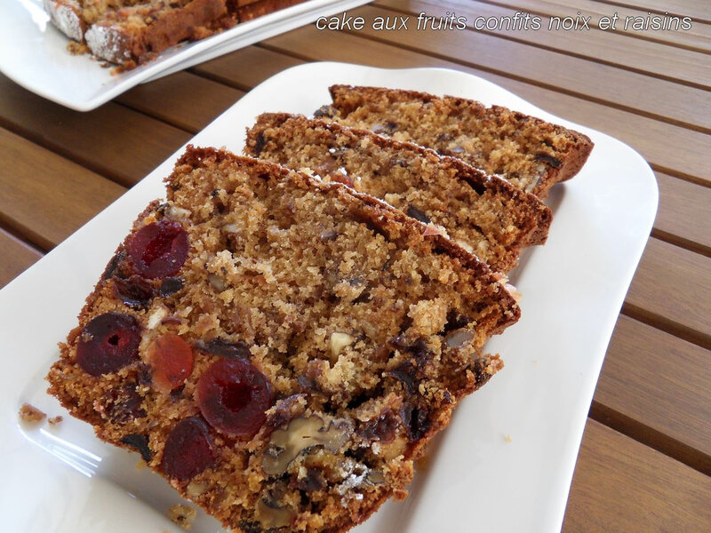 cake aux fruits confits noix et raisins1