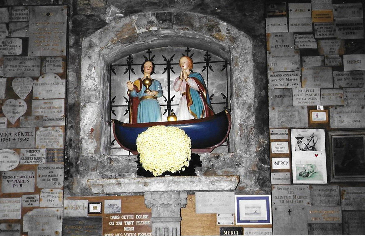 Saintes-Maries-de-la-Mer, Église Notre-Dame-de-la-Mer, ex votos (13)